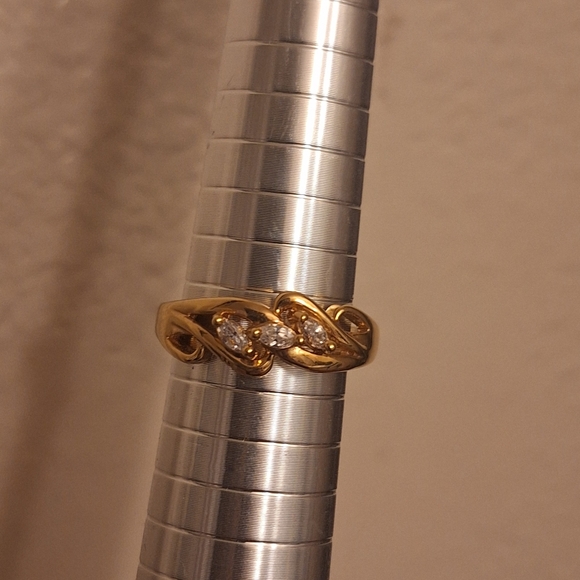 Jewelry - Marquis 3 stone ring